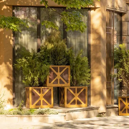 Apartment Hidden Bank: Diamonds *